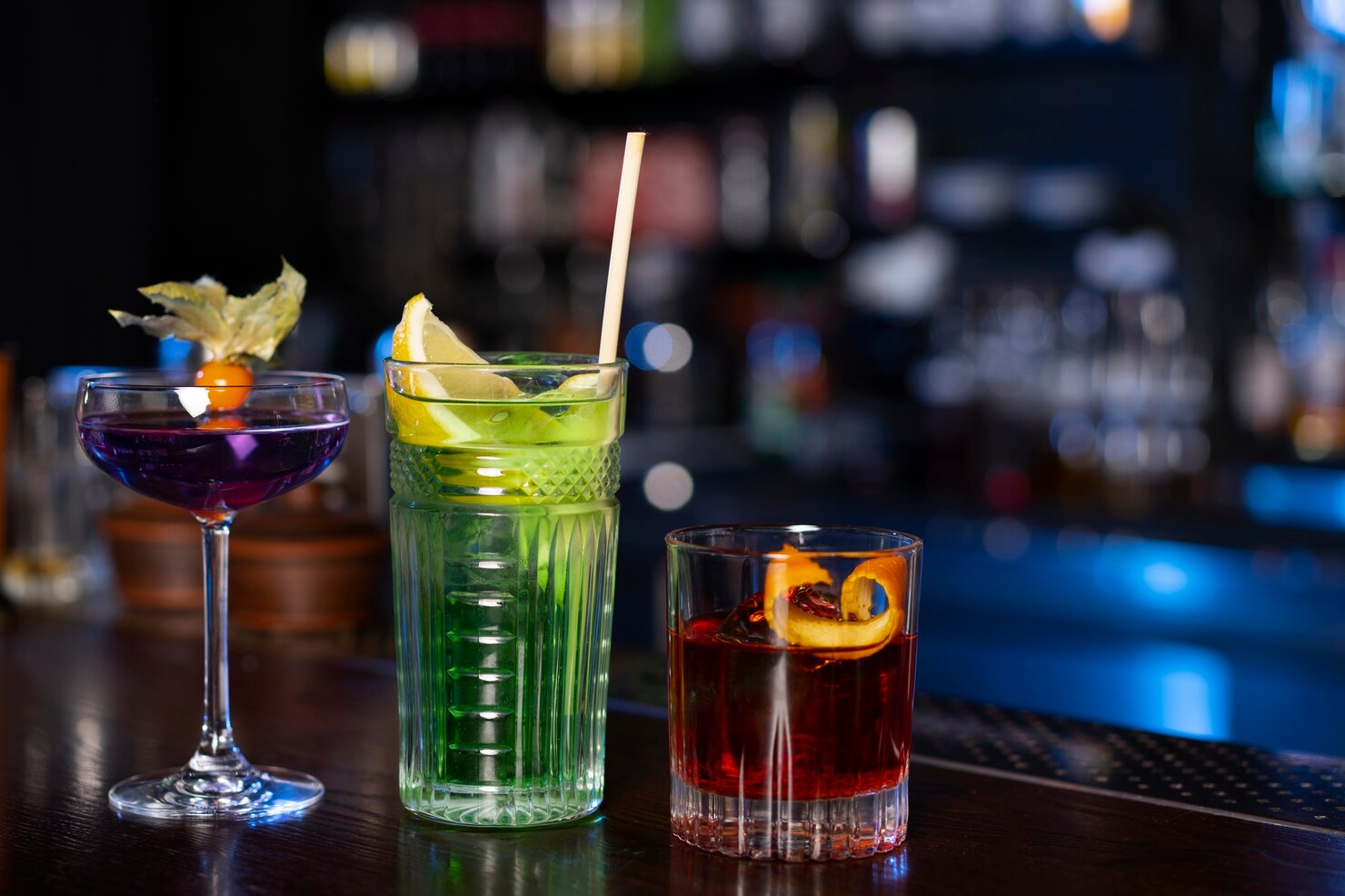 bartender trabajando club 23 2151285785